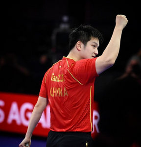 Prvo svjetsko zlato za najboljeg na svijetu - Butterfly Pro Fan Zhendong je prvak svijeta u stolnom tenisu!
